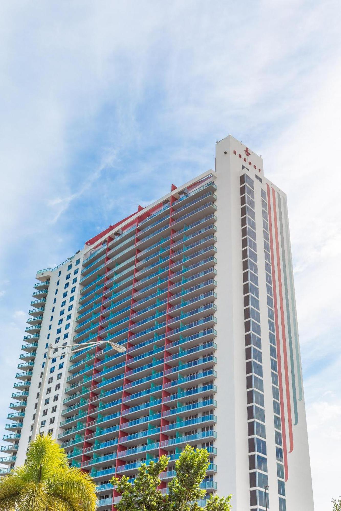 Modern One Bedroom Rental At Beach Walk Resort Miami 18Th Floor Hallandale Beach Eksteriør billede