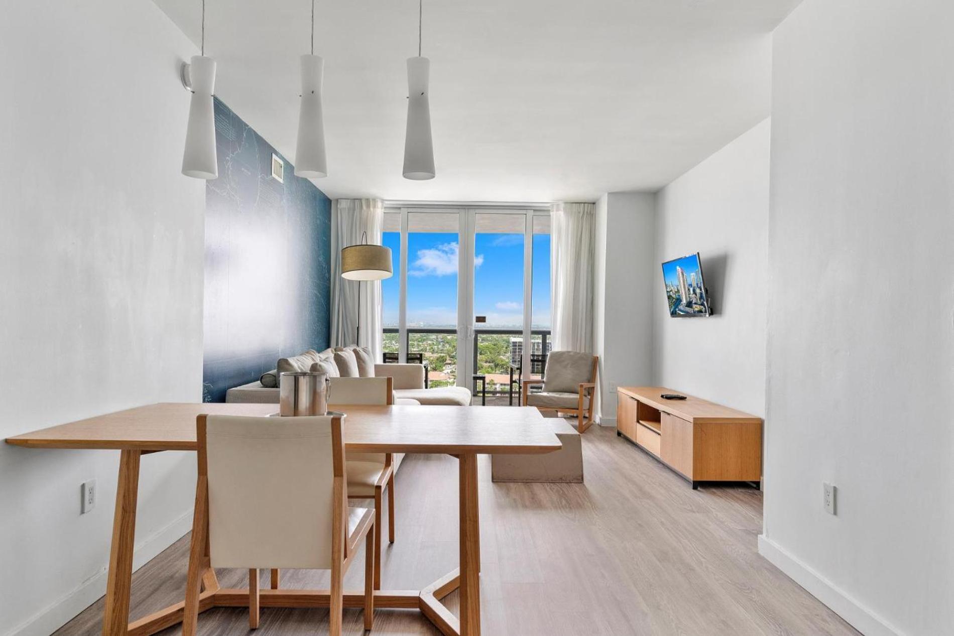 Modern One Bedroom Rental At Beach Walk Resort Miami 18Th Floor Hallandale Beach Eksteriør billede